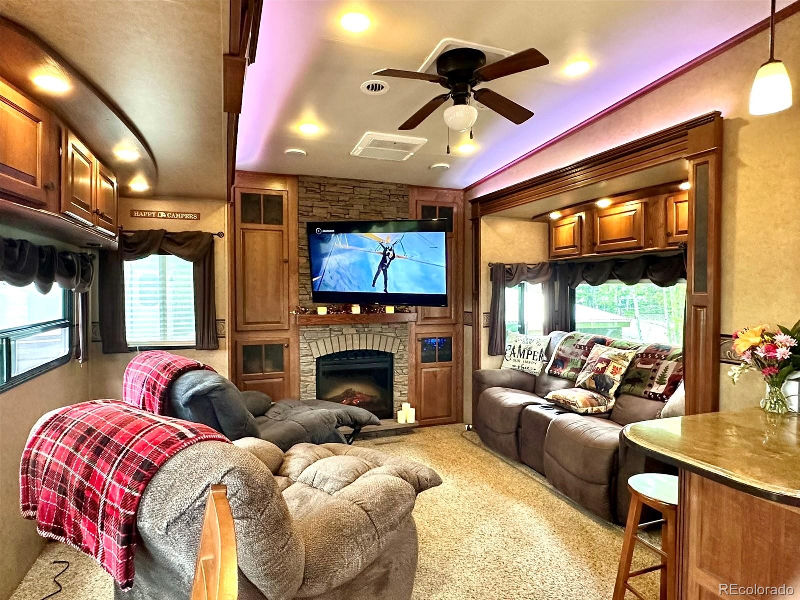 65 Spike Way