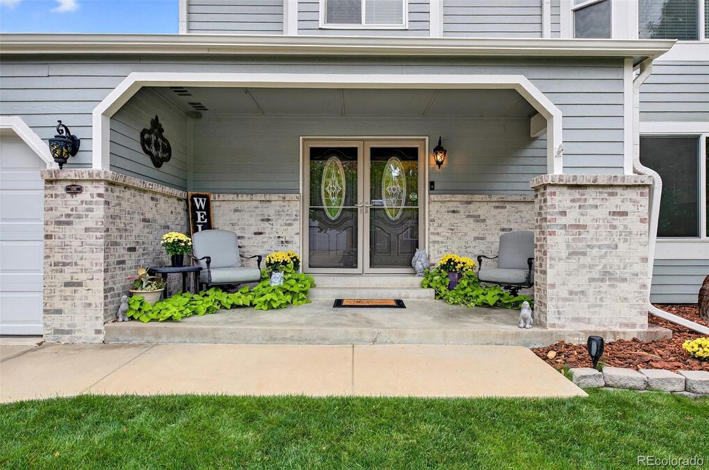 Photo of 5547 S Kirk Circle, Centennial, CO 80015 (MLS # 5199147)