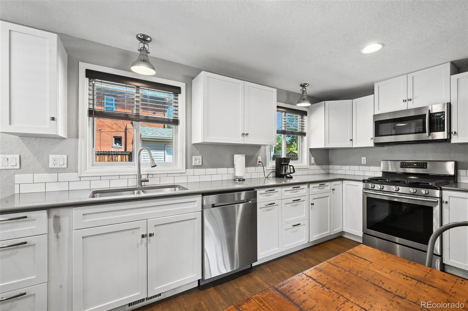 2001 W 46th Avenue
