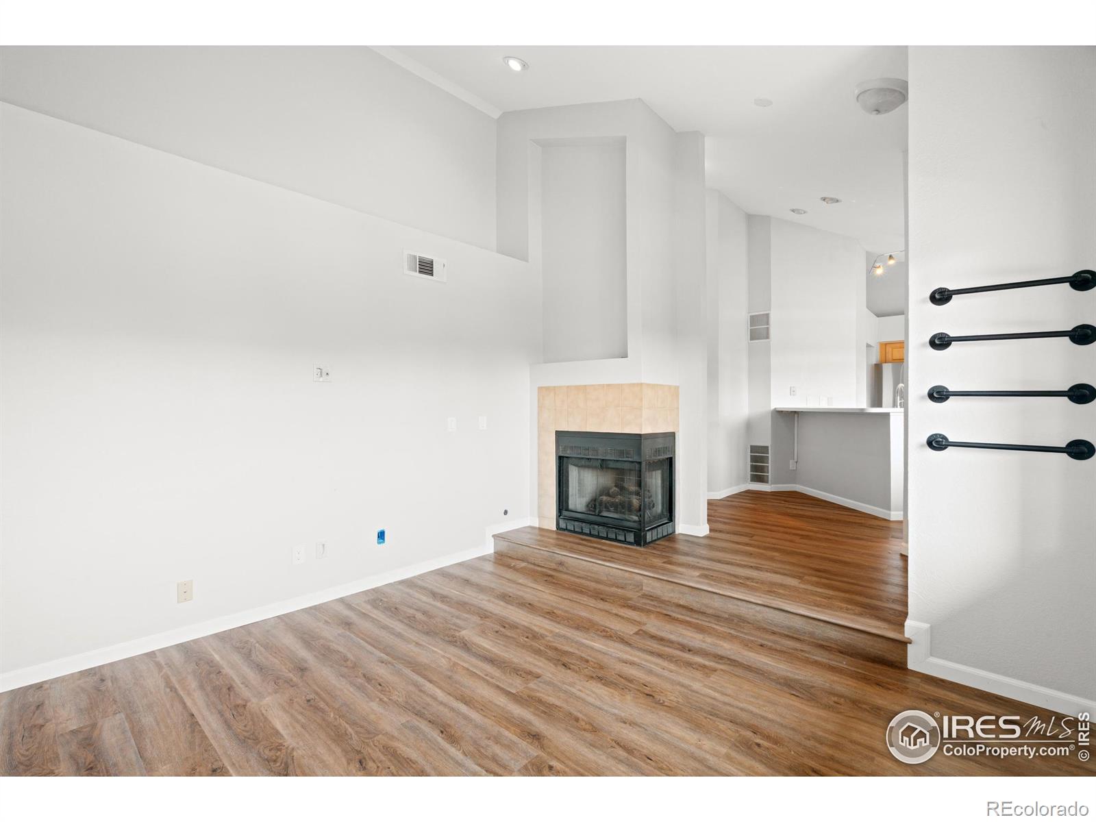 6001 S Yosemite Street J301