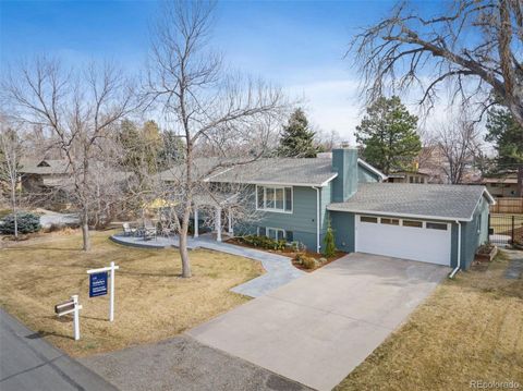 Photo of 4 Skyline Drive, Wheat Ridge, CO 80215 (MLS # 9325091)