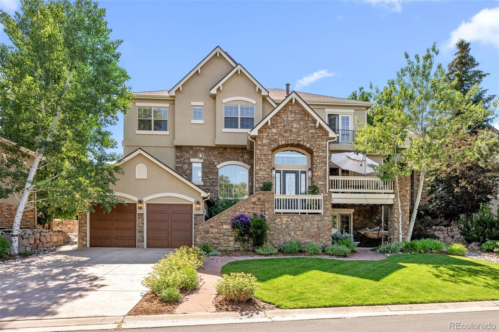 7120 Forest Ridge Circle