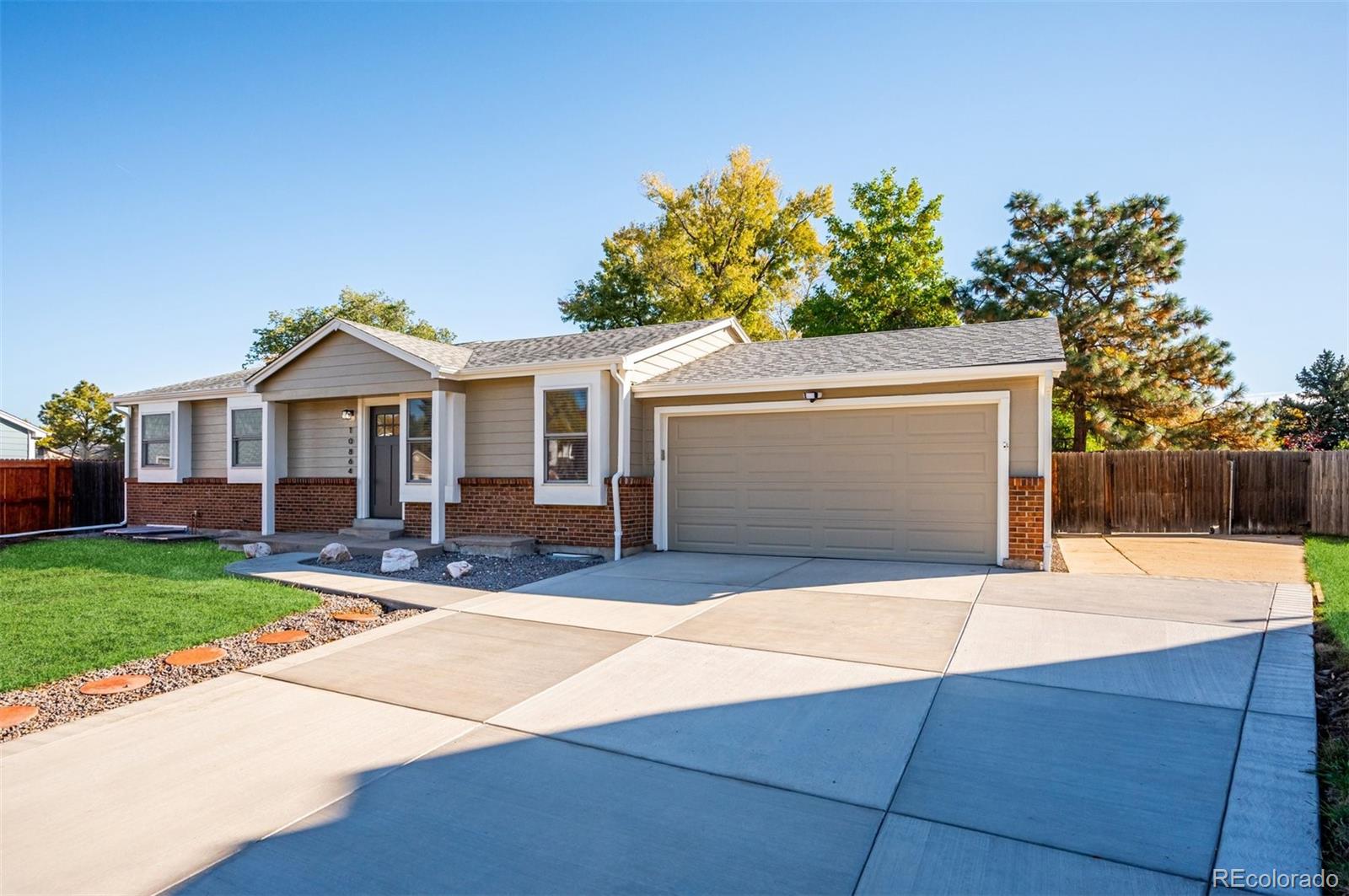 10864 W Alamo Place