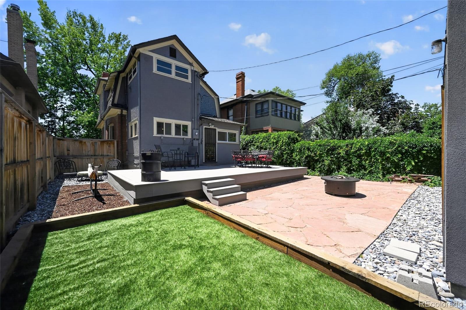 2551 W 34th Avenue