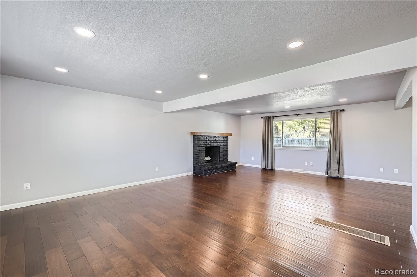 7814 W Ontario Place