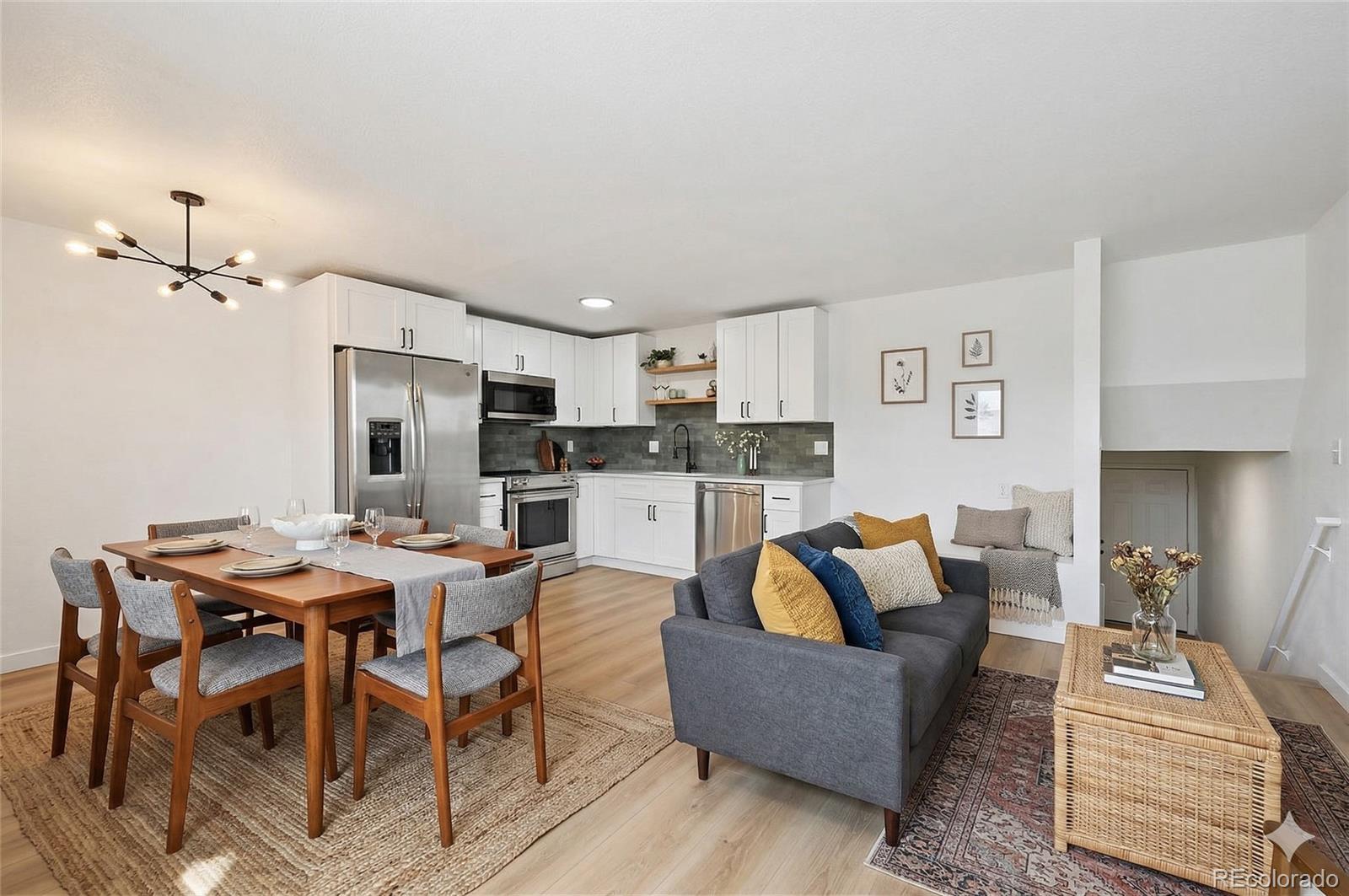 770 W Cleveland Circle