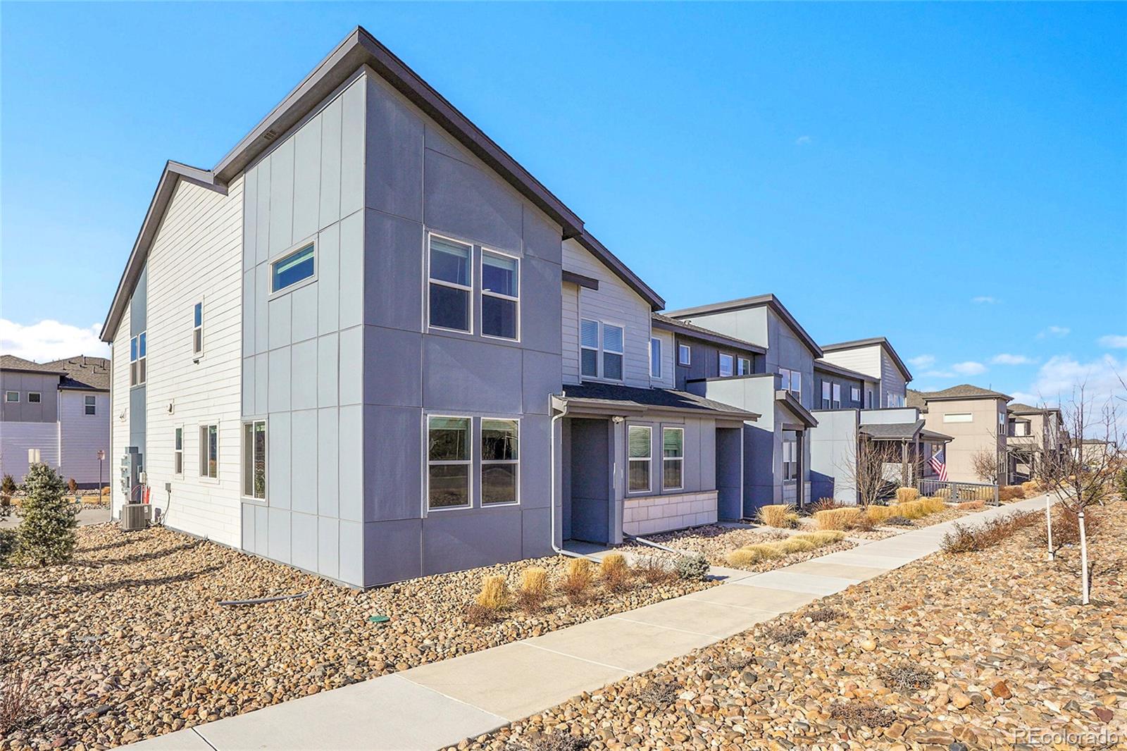 6419 N Dunkirk Street