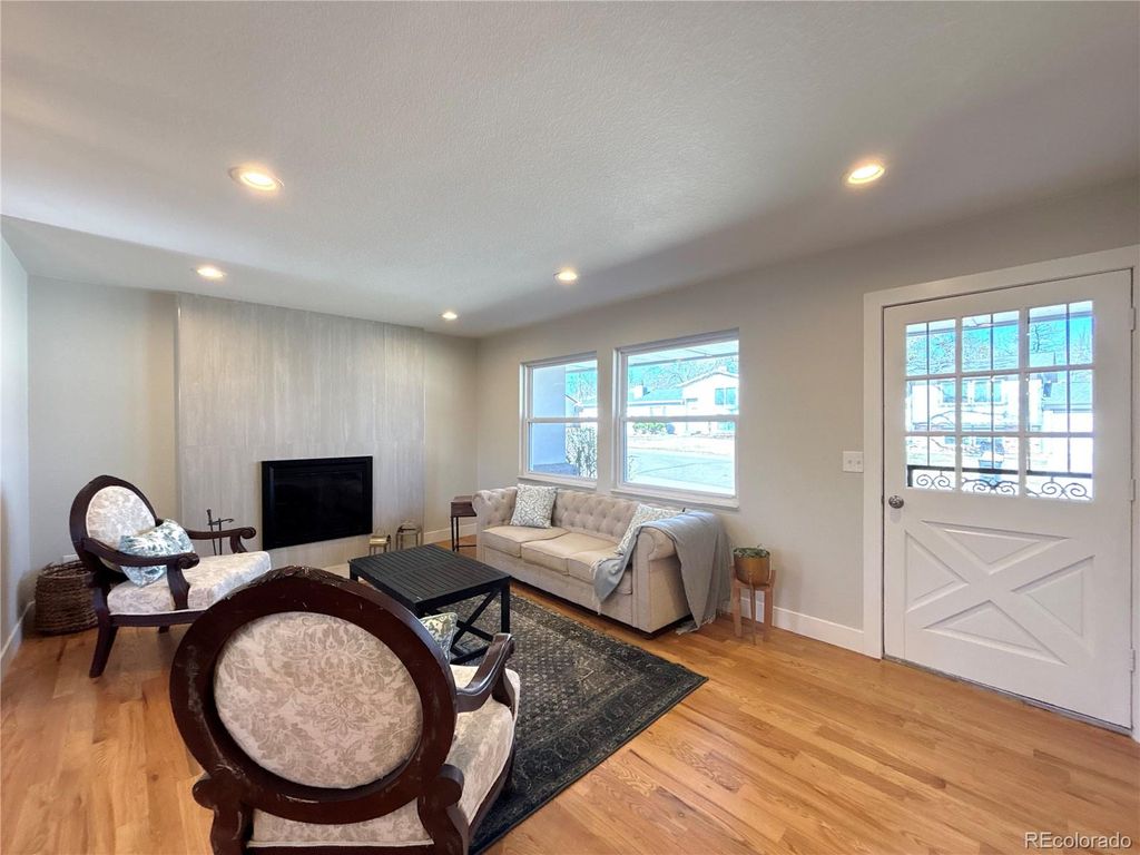 Photo of 7038 W Frost Place, Littleton, CO 80128 (MLS # 5875970)