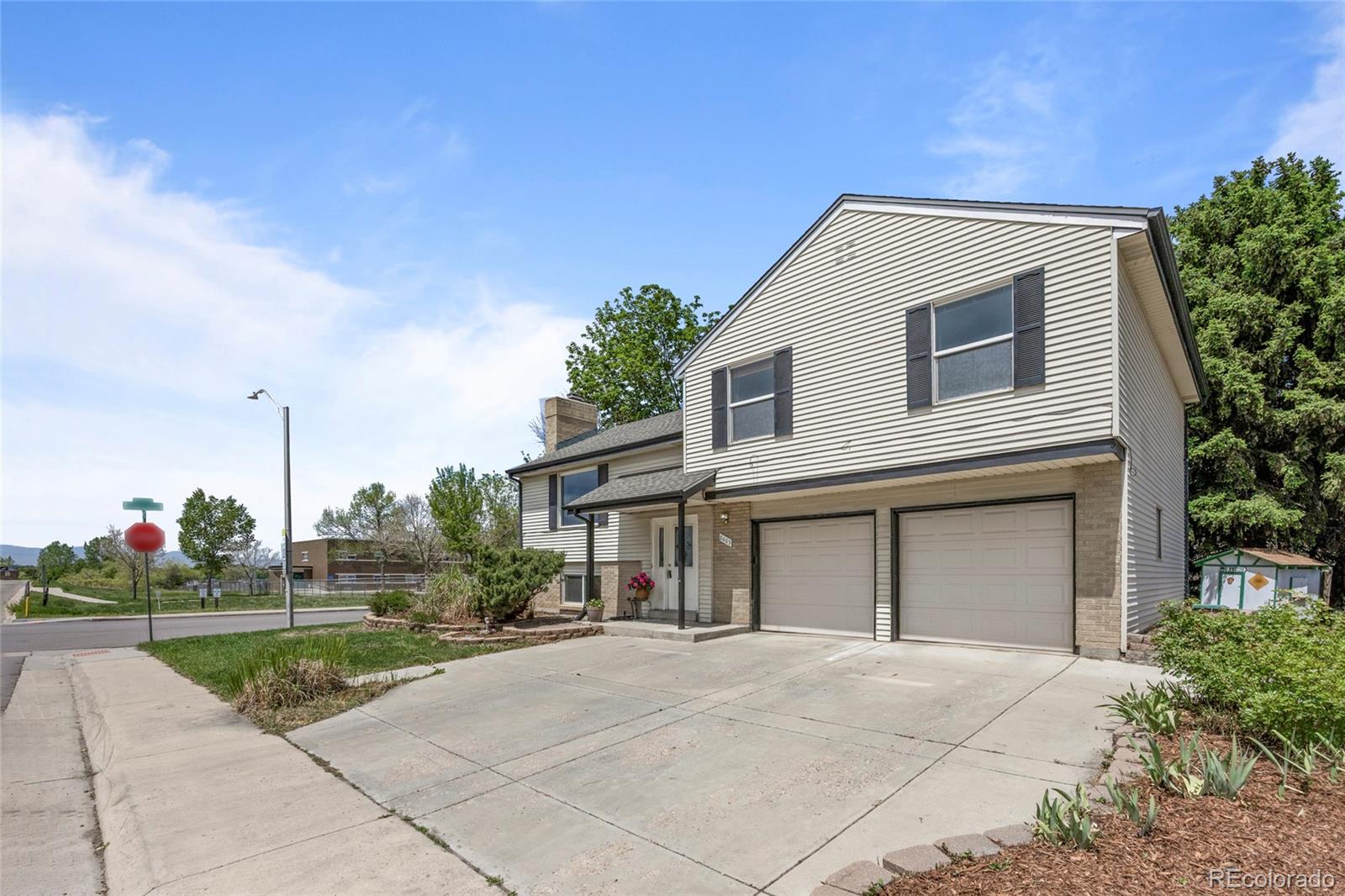 8603 E Dillard Place