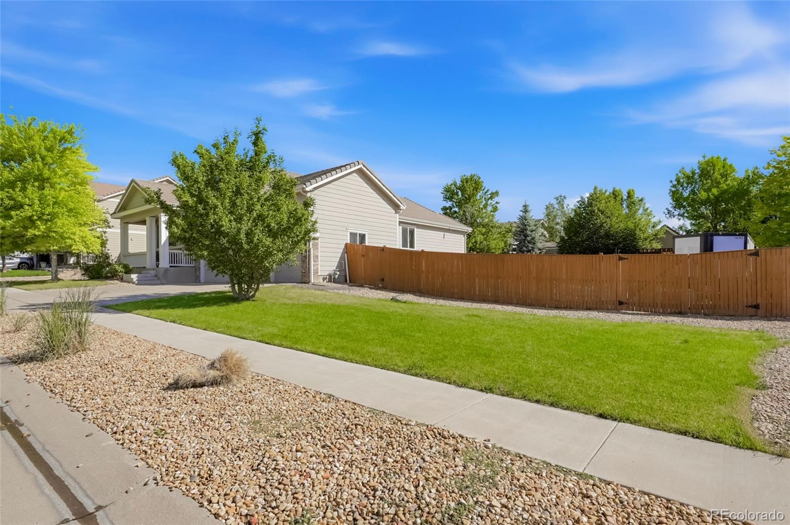 4621 Oxbow Drive