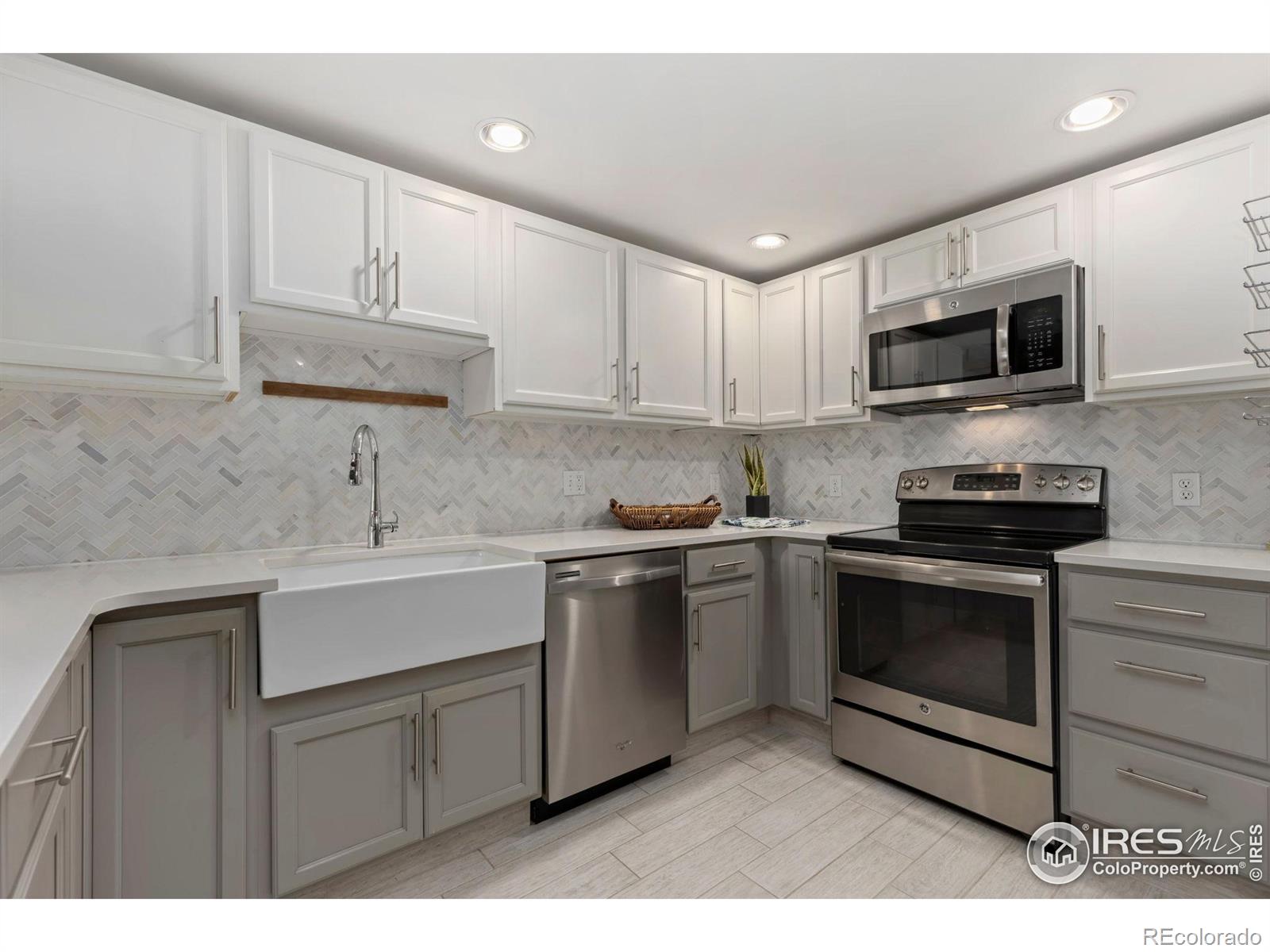 3250 Oneal Circle 10