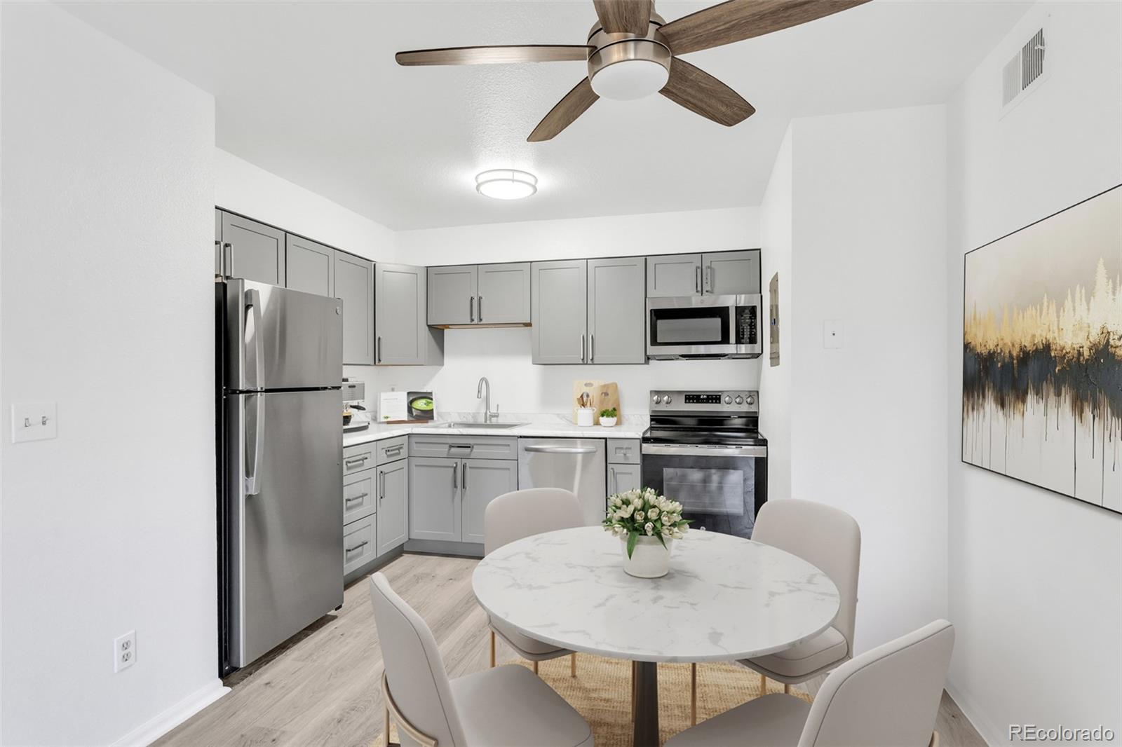 2575 S Syracuse Way J108