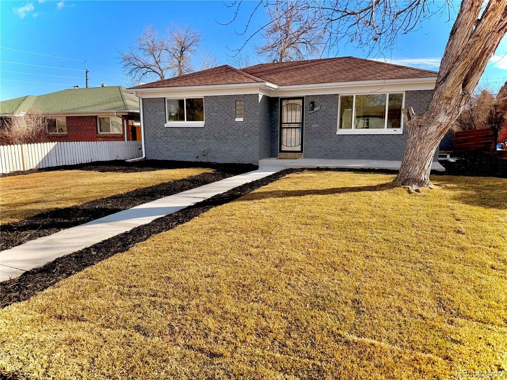 Photo of 3280 Leyden Street, Denver, CO 80207 (MLS # 9414728)