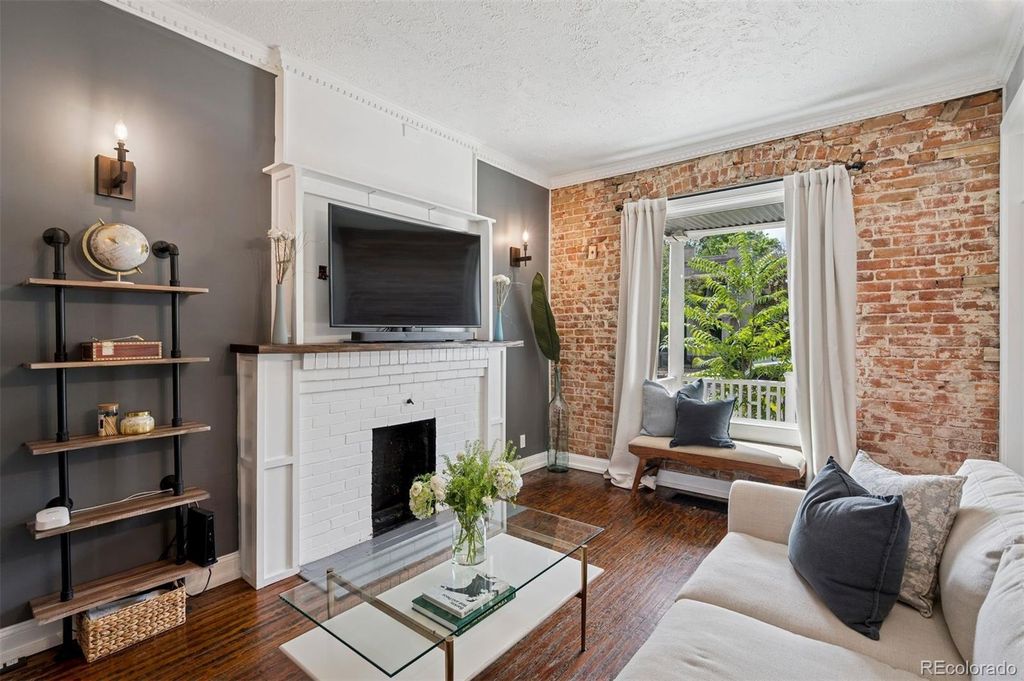 Photo of 70 N Logan Street, Denver, CO 80203 (MLS # 9893598)