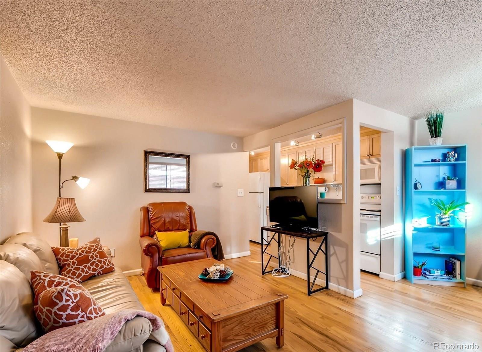 148 S Emerson Street 203, Denver, CO, 80209 4 148 S Emerson Street 203