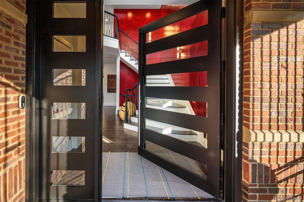 Photo of 418 Steele Street, Denver, CO 80206 (MLS # 4874103)