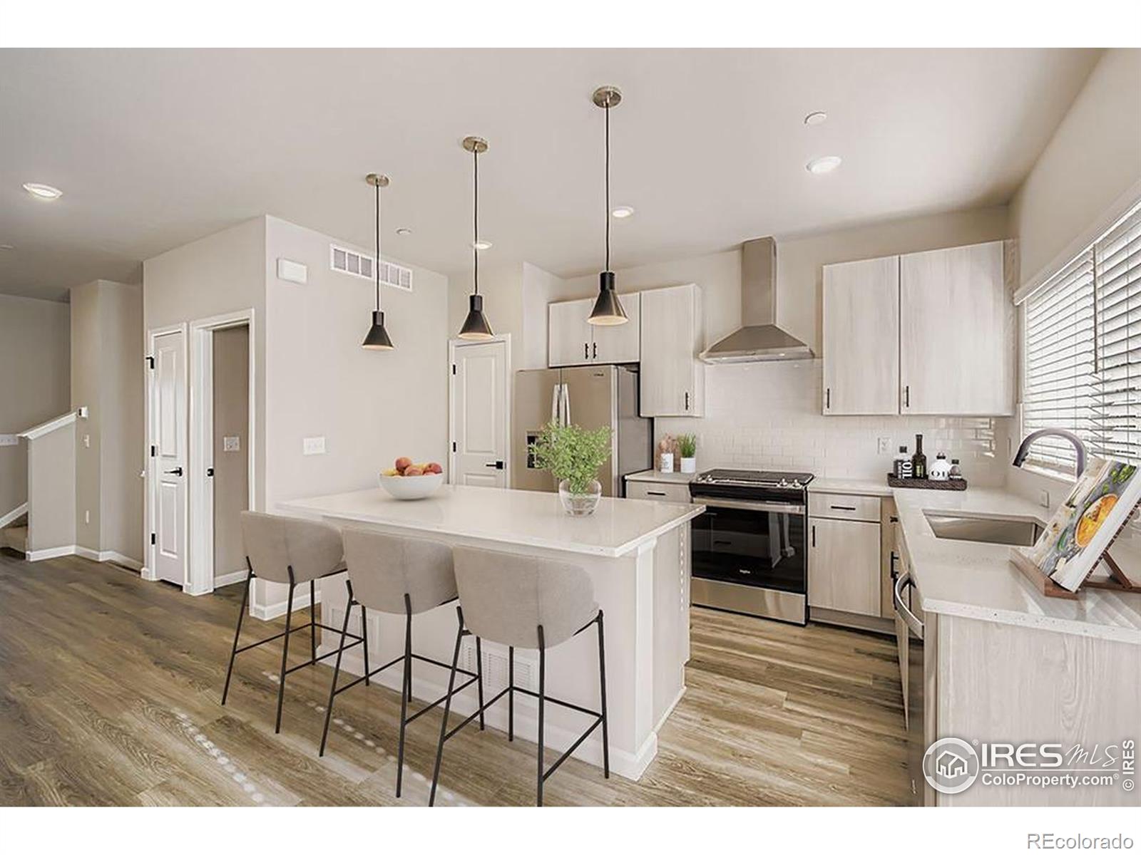 919 Schlagel Street 7