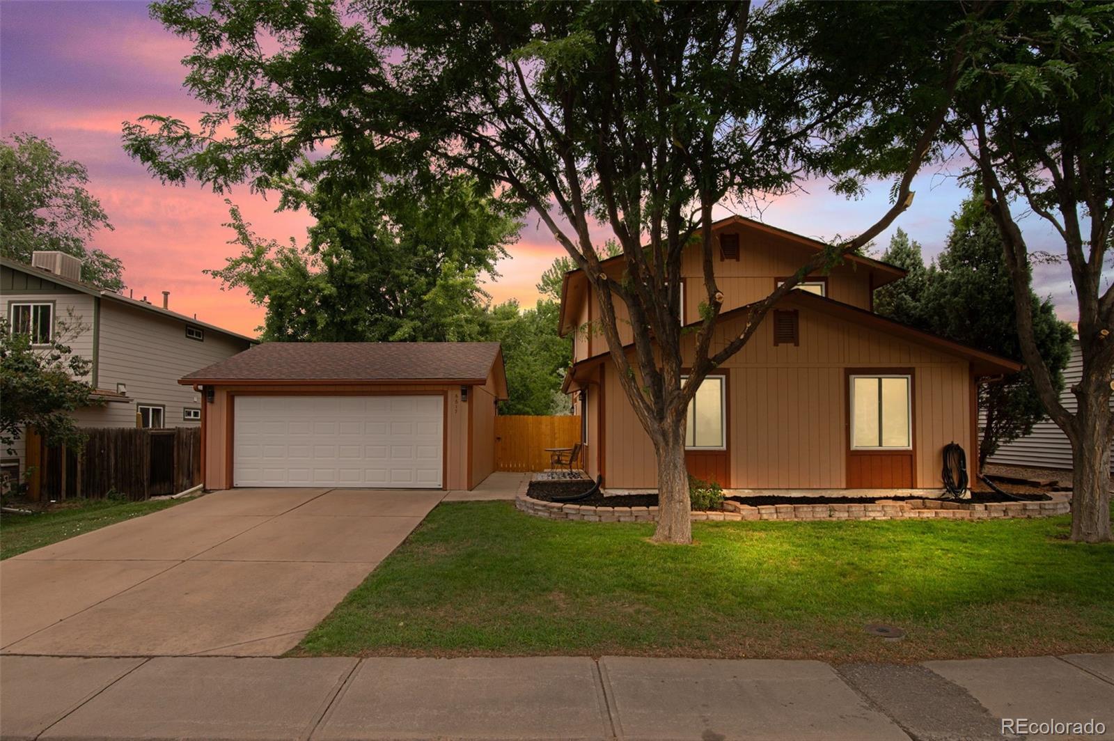 6617 W 95th Place