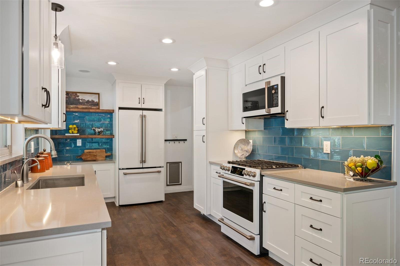 5523 E Utah Place