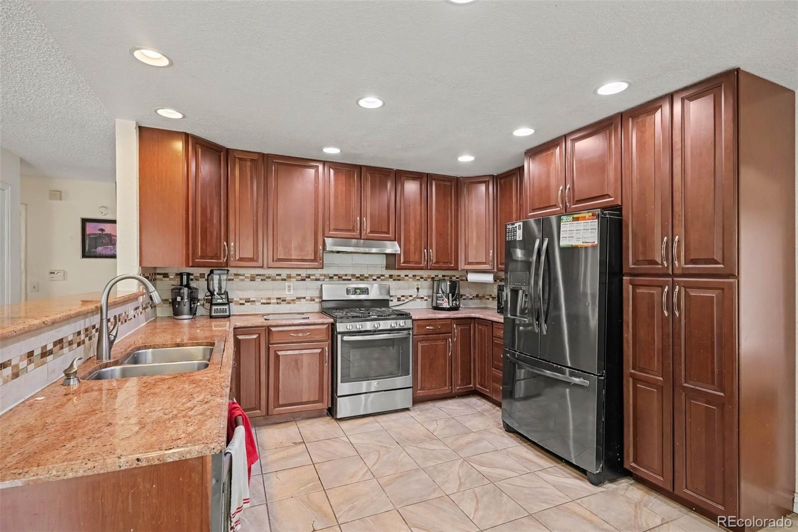 2424 S Salida Way