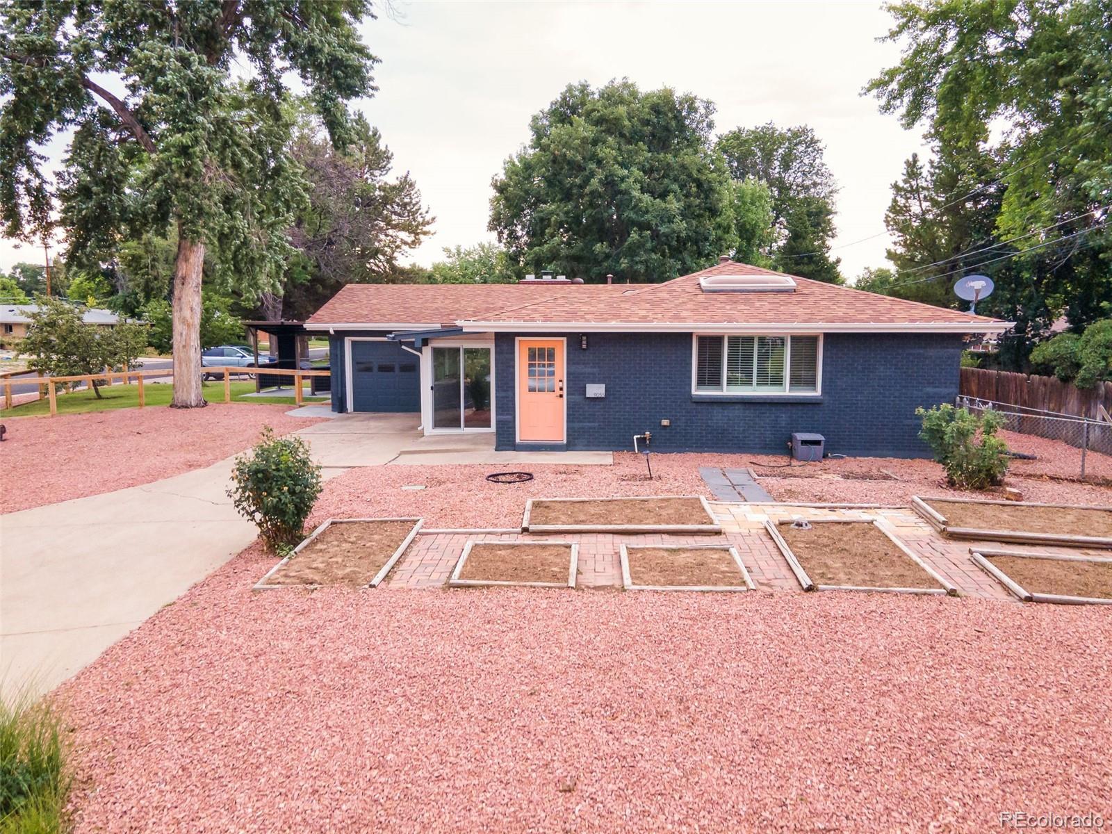 9055 Brooks Drive