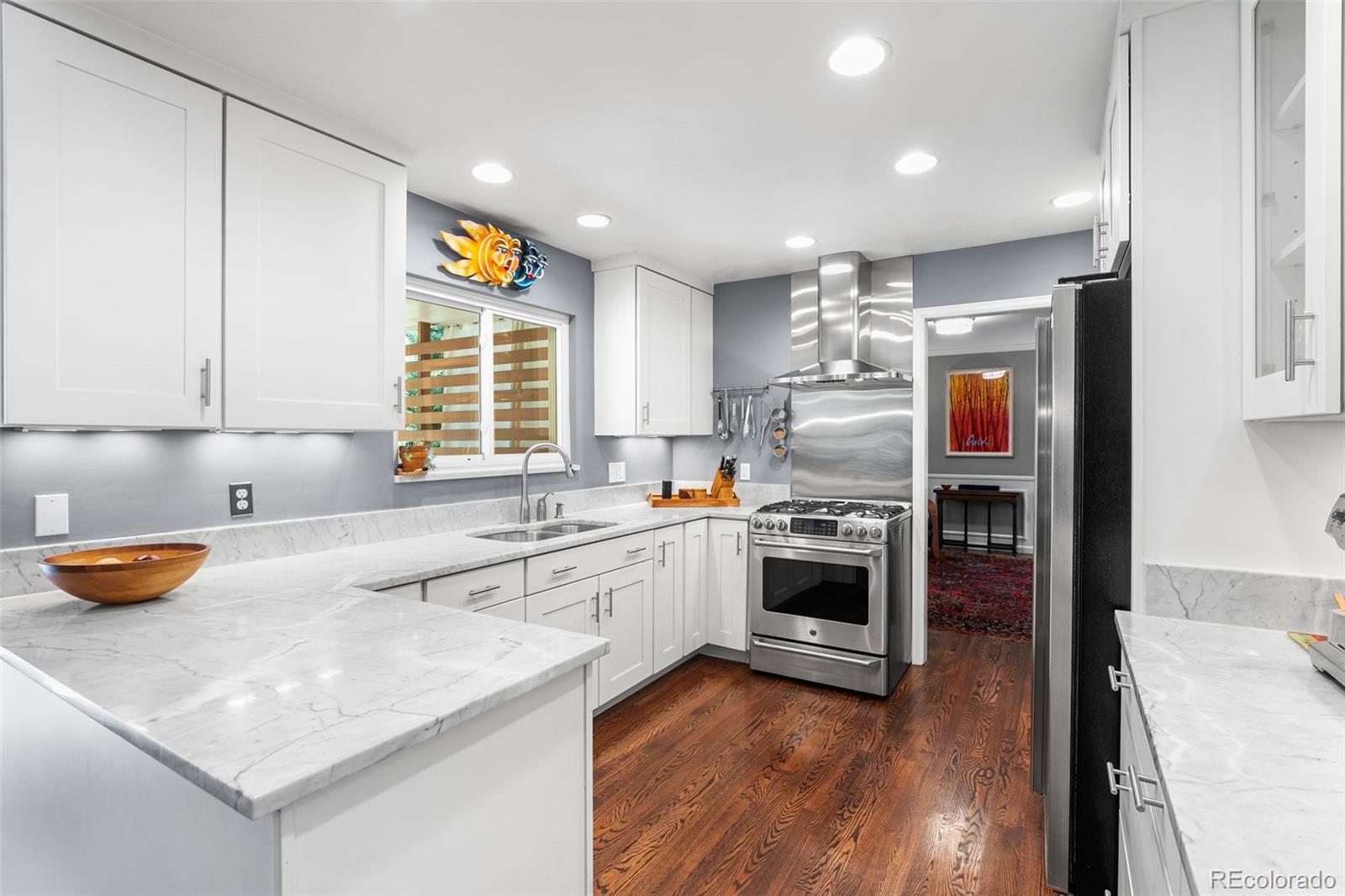 6127 S Coventry Lane