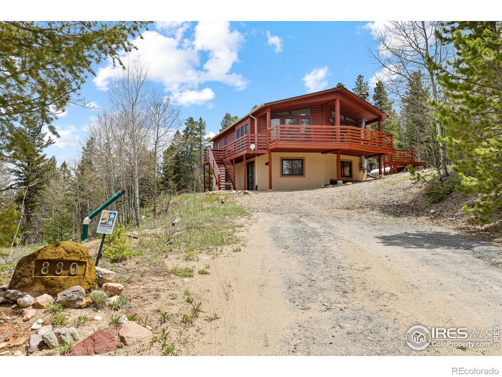 880 Hummer Drive