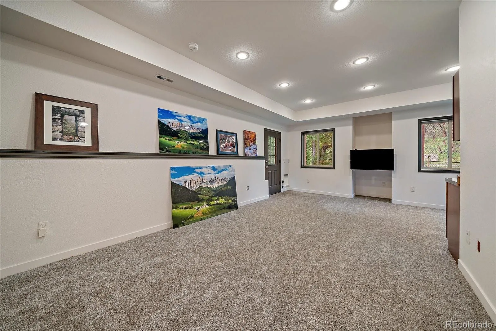 Evergreen, Colorado 80439, United States, 3 Bedrooms Bedrooms, ,4 BathroomsBathrooms,Residential,Active,159433