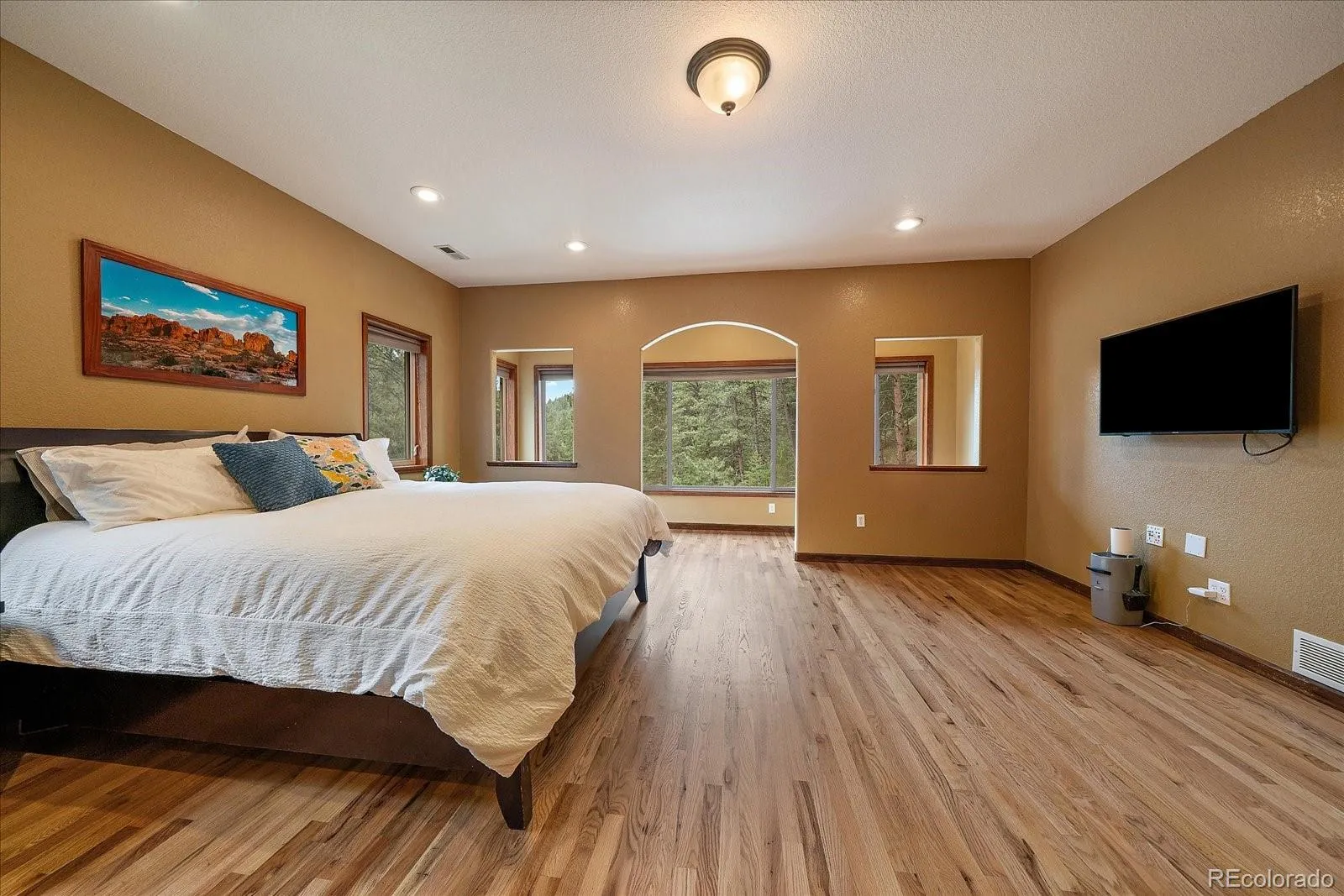 Evergreen, Colorado 80439, United States, 3 Bedrooms Bedrooms, ,4 BathroomsBathrooms,Residential,Active,159433