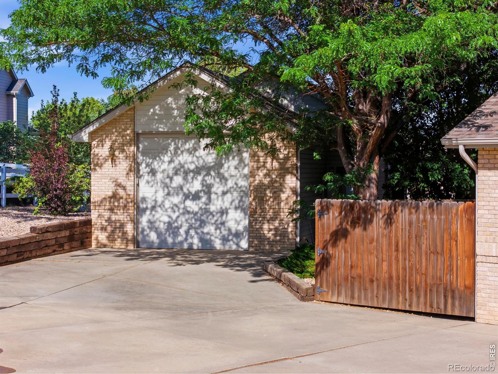 3363 Crest Drive