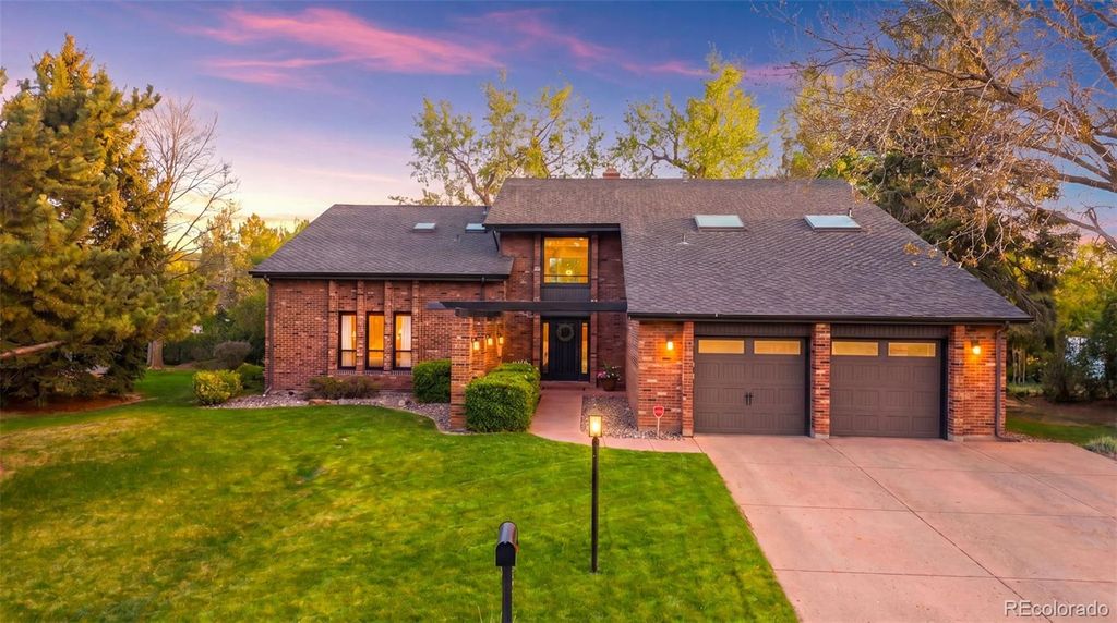 Photo of 49 Spyglass Drive, Littleton, CO 80123 (MLS # 4089345)