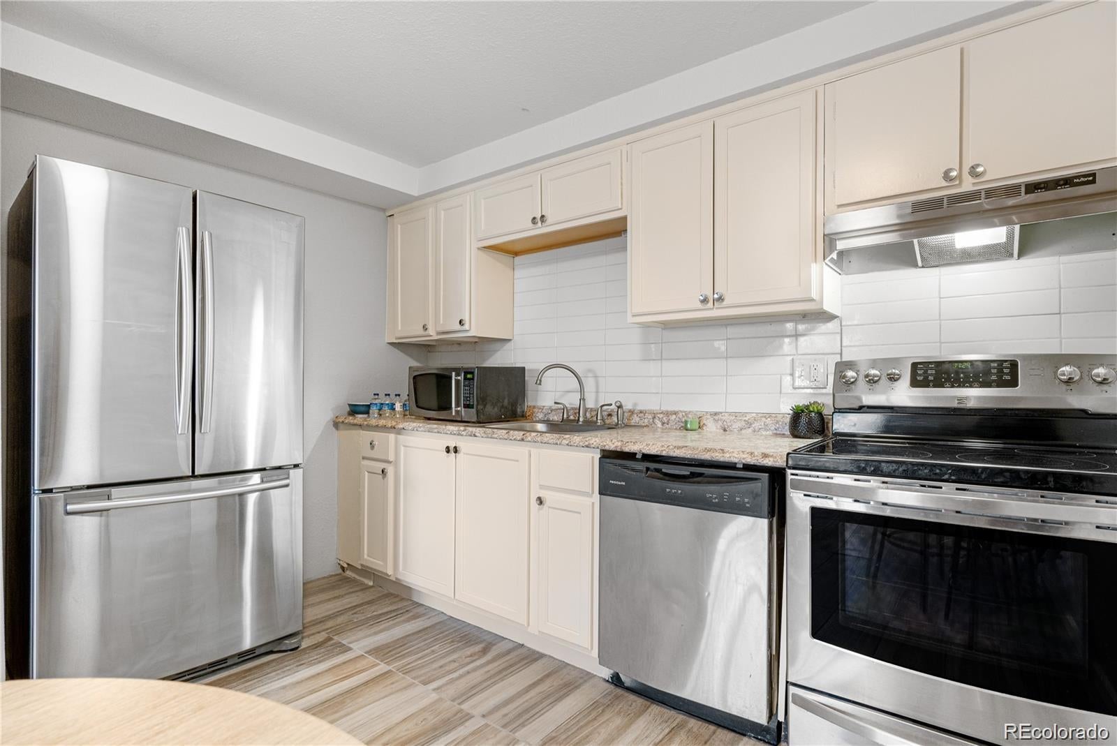 1306 S Parker Road 162