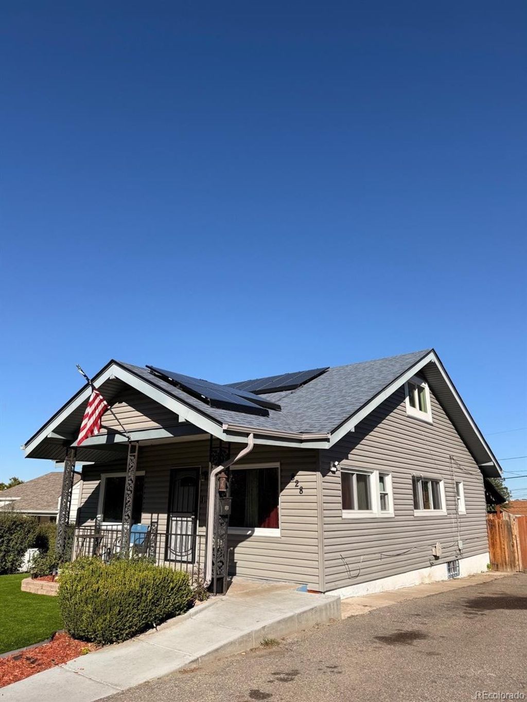 Photo of 828 Knox Court, Denver, CO 80204 (MLS # 3787236)