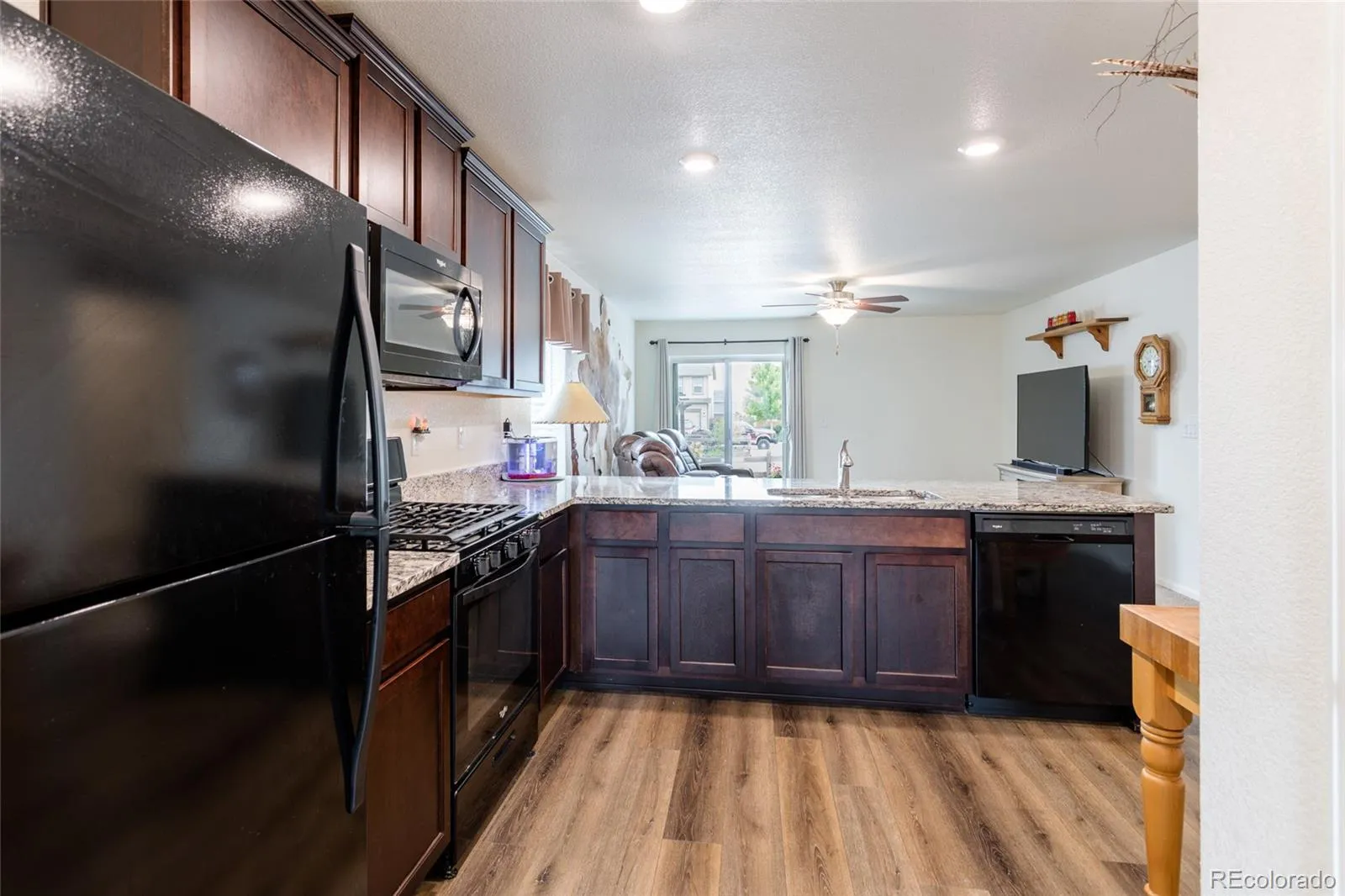 Lochbuie, Colorado 80603, United States, 3 Bedrooms Bedrooms, ,2 BathroomsBathrooms,Residential,Active,198272