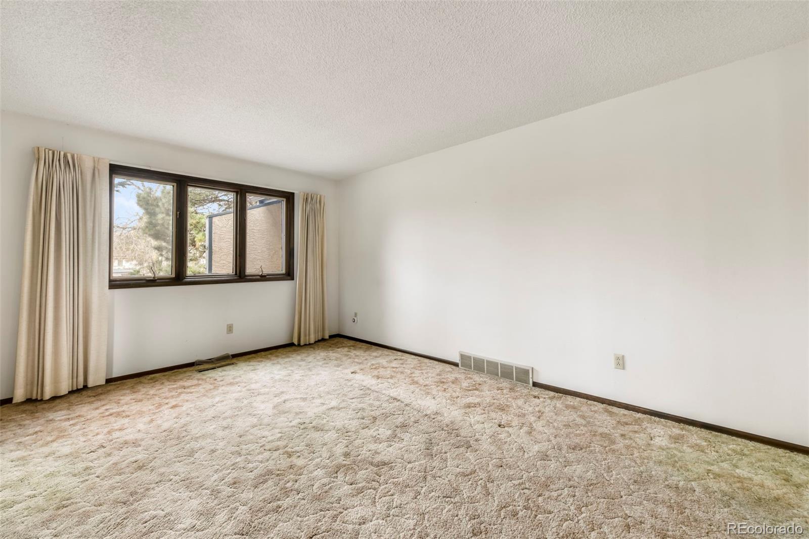 4302 Valli Vista Road