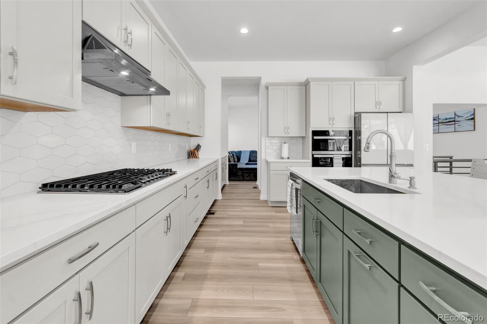 5907 Presidio Parkway