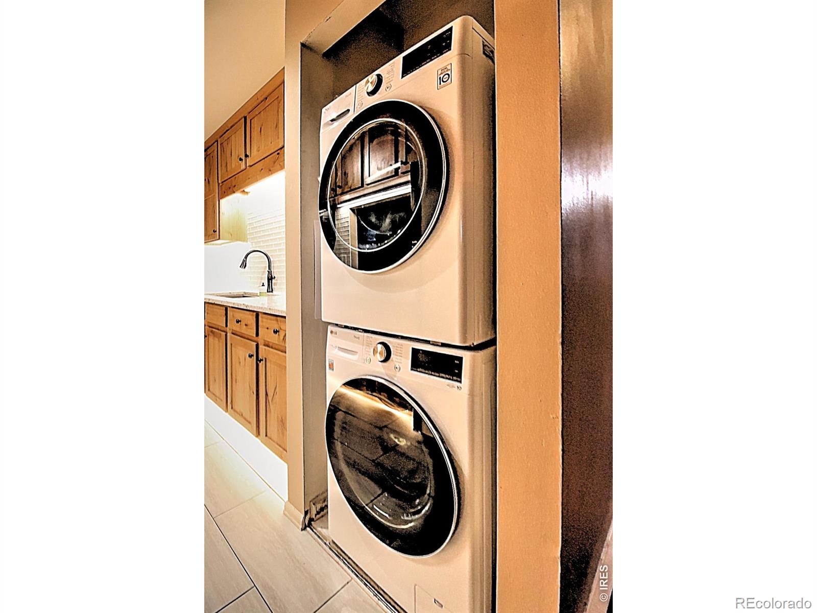 809 E Drake Road 112