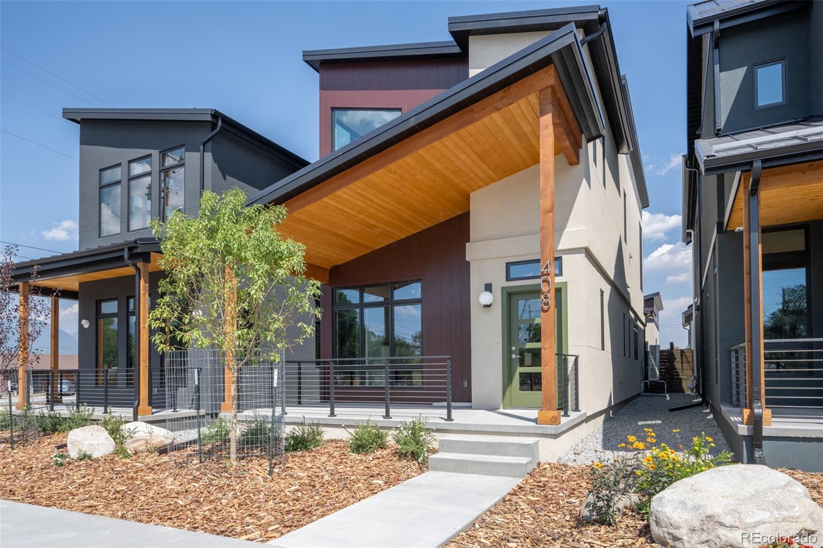 408 E Arkansas Street