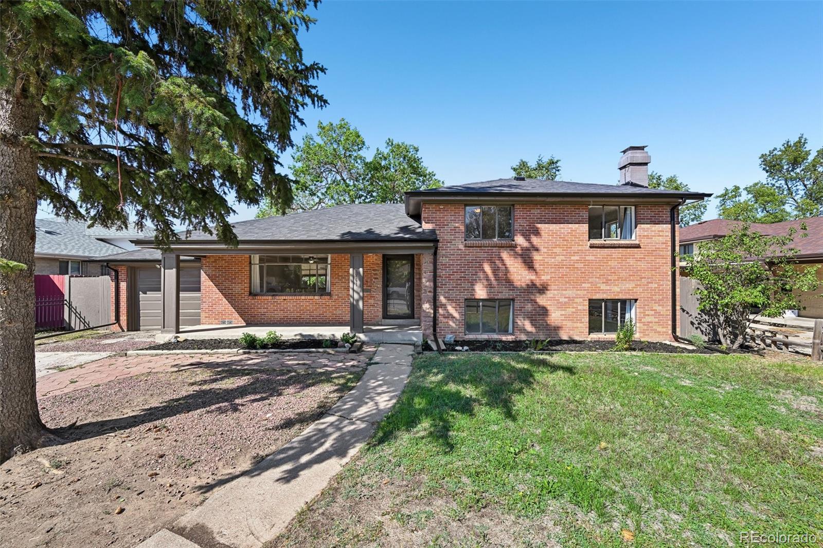 2261 Oakland Street, Aurora, CO, 80010 2 2261 Oakland Street