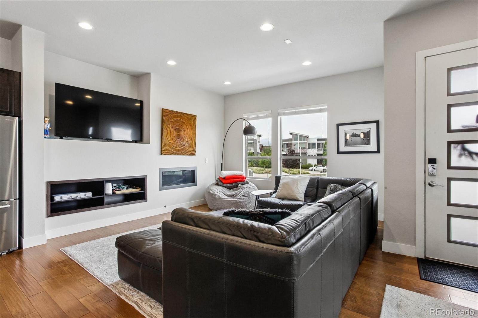 5548 Valentia Court