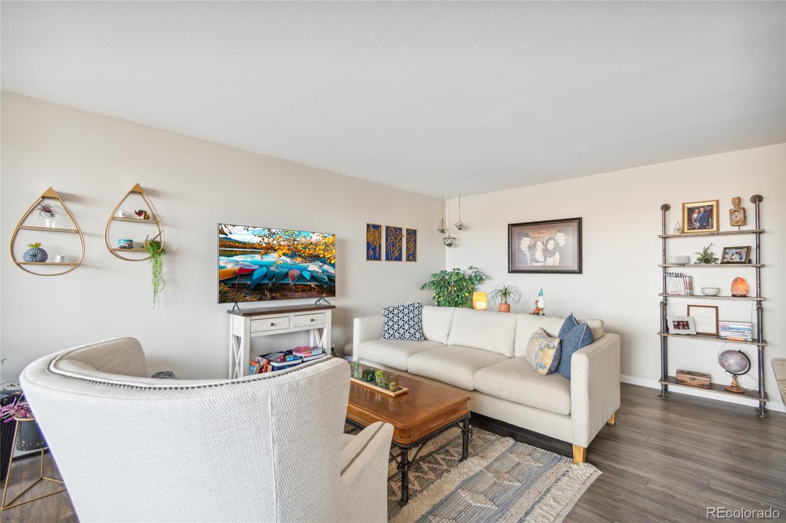 955 Eudora Street 801E