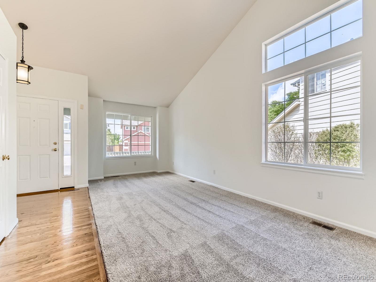 13472 Columbine Circle