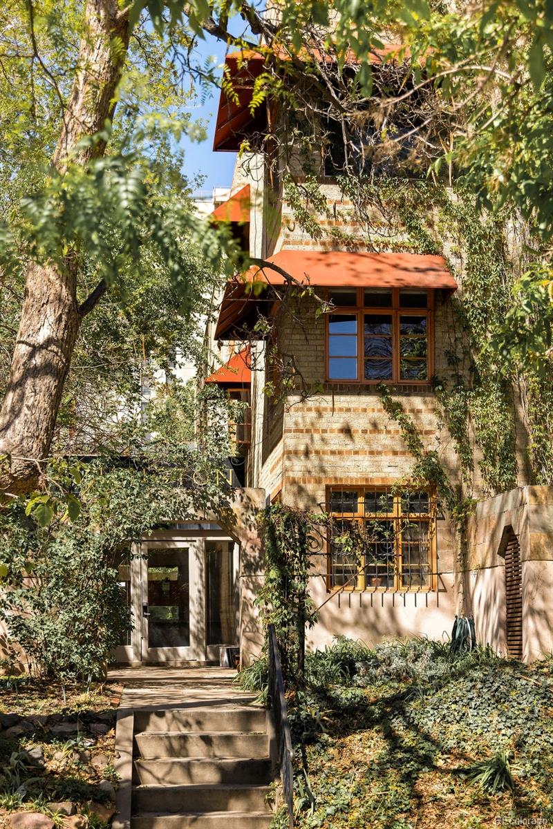 1029 N Pennsylvania Street 2E