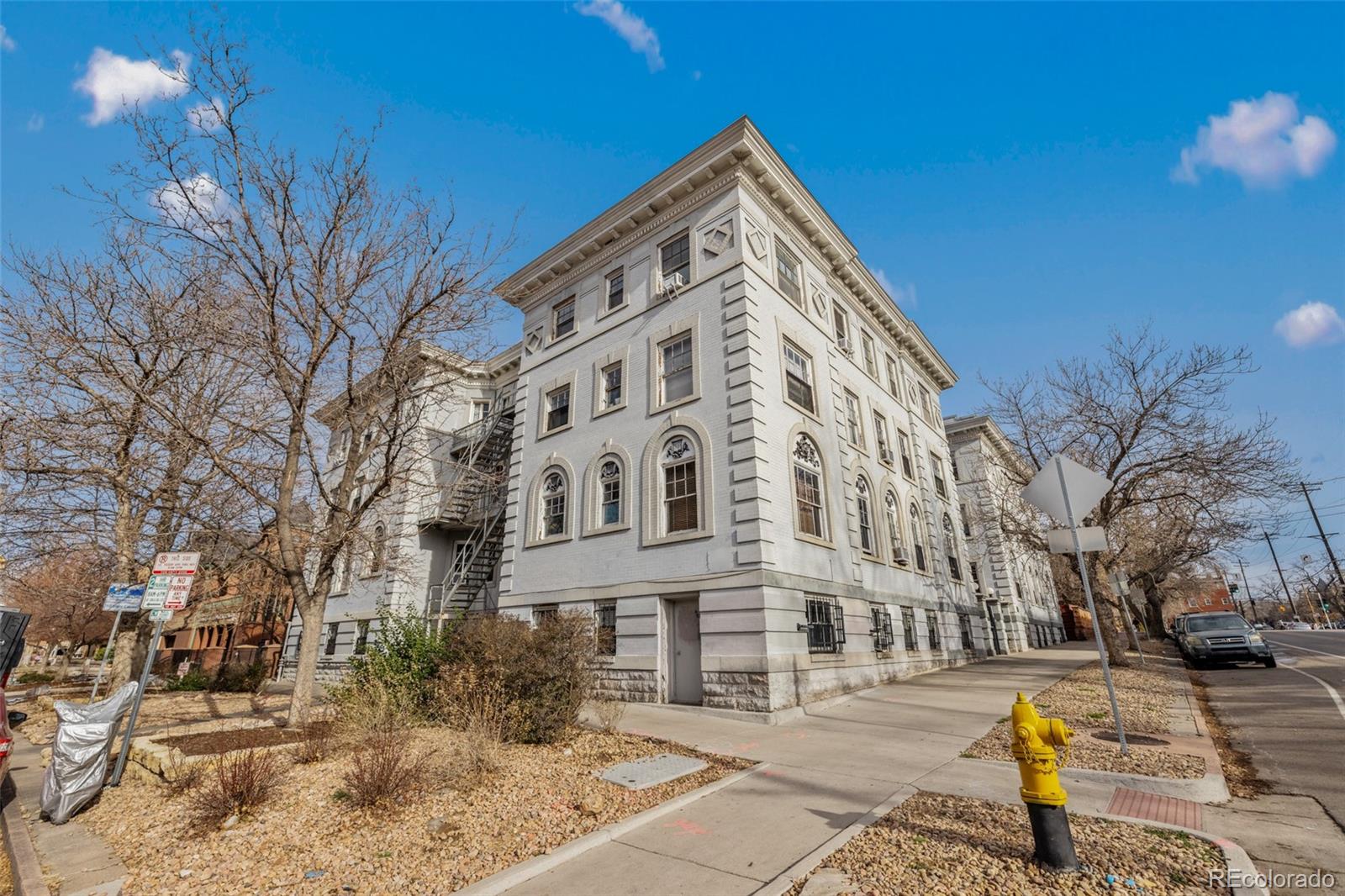 215 E 11th Avenue D1