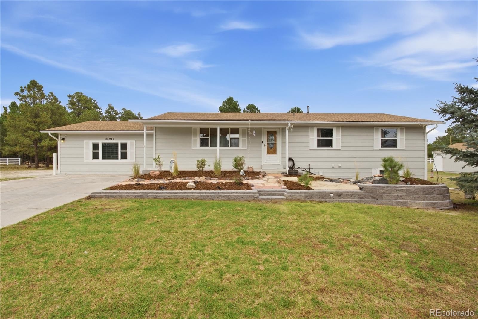 33976 Hummingbird Drive