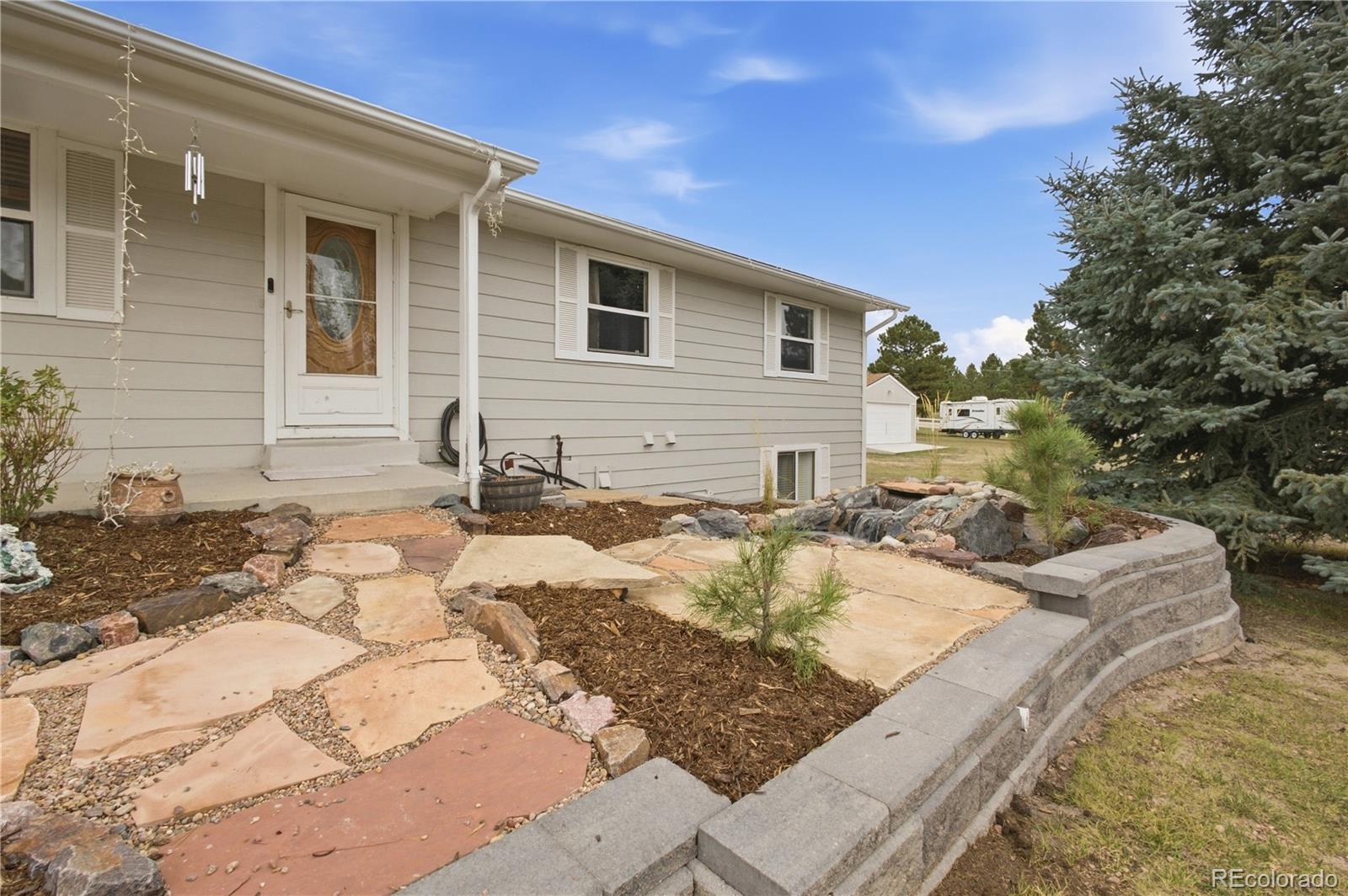 33976 Hummingbird Drive