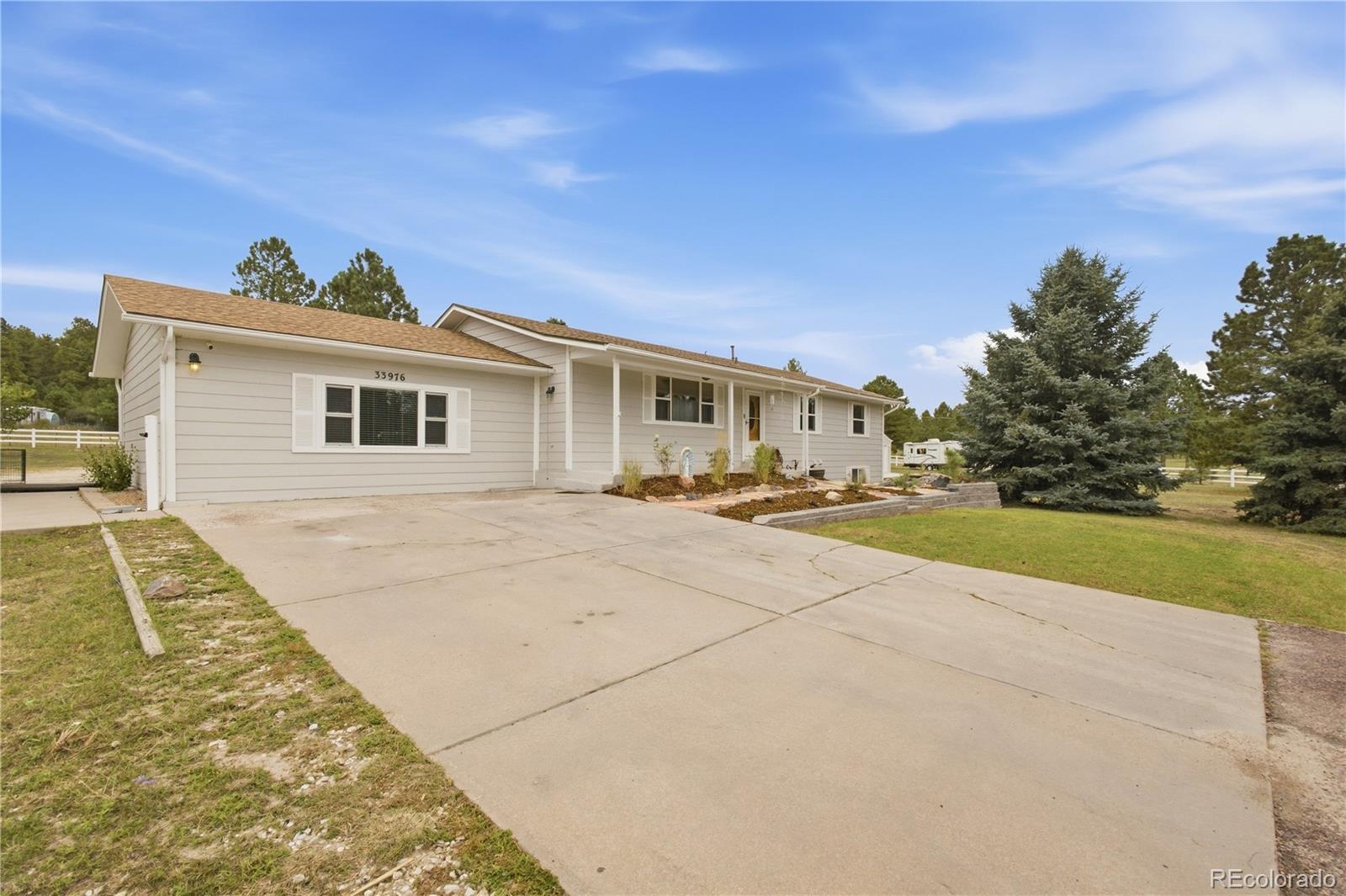 33976 Hummingbird Drive