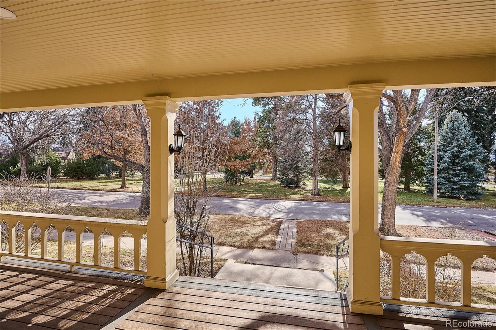 4033 E 17th Avenue Parkway