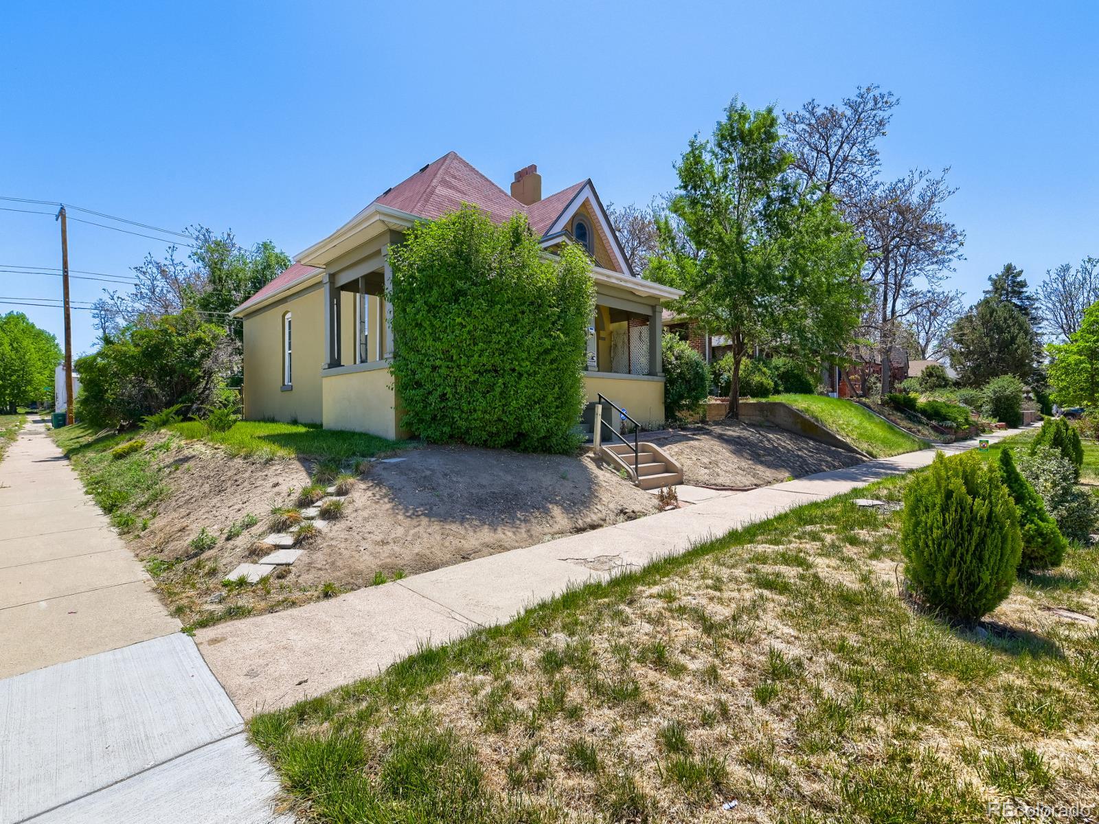 3060 N Josephine Street
