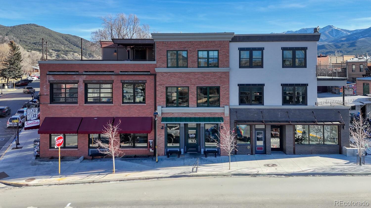 129 W Sackett Avenue I